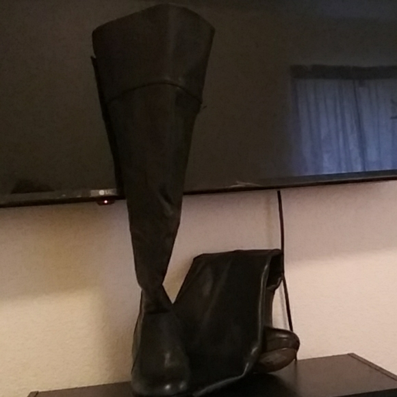 Hells - Picture 3 of 4